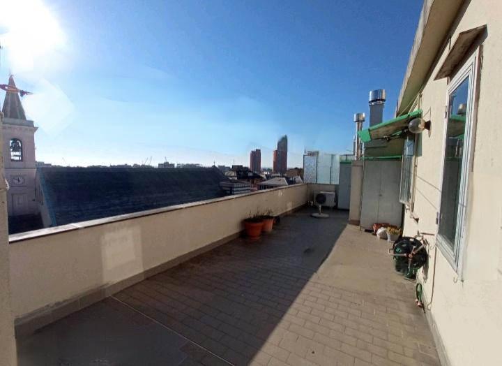 Vendita Eptavani, Genova foto