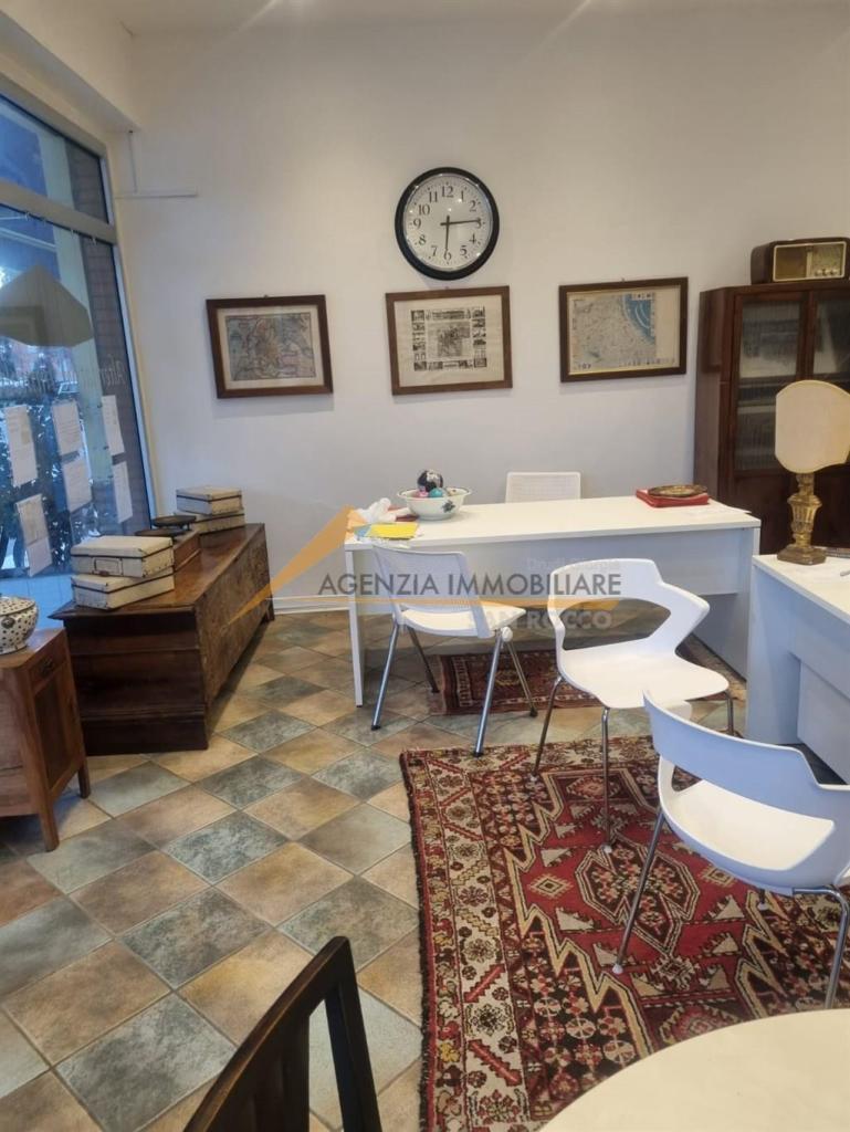 Affitto Negozio, Ravenna foto