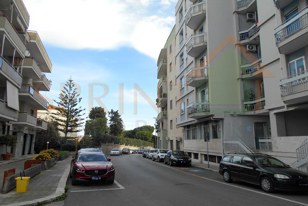 Vendita Trivani, Monopoli foto