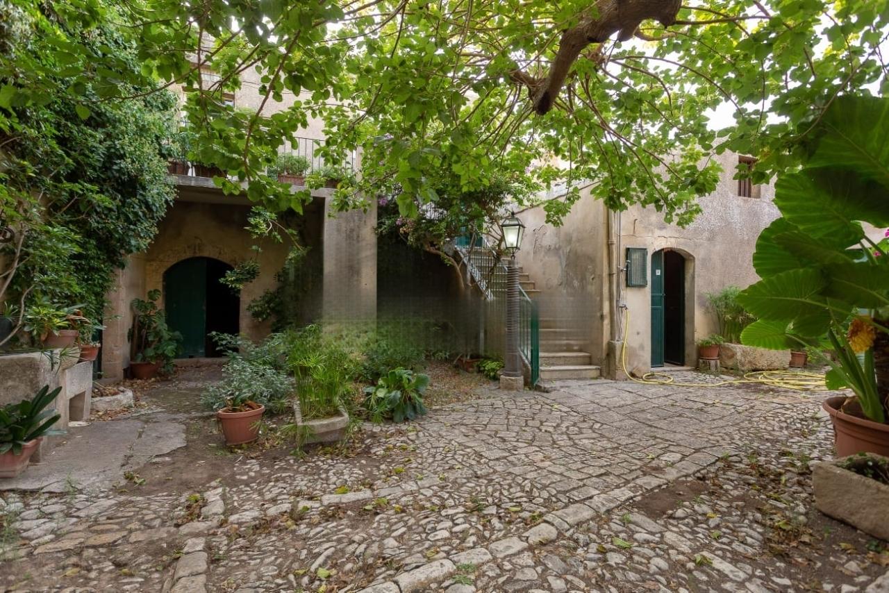 Vendita Ville, Chiaramonte Gulfi foto