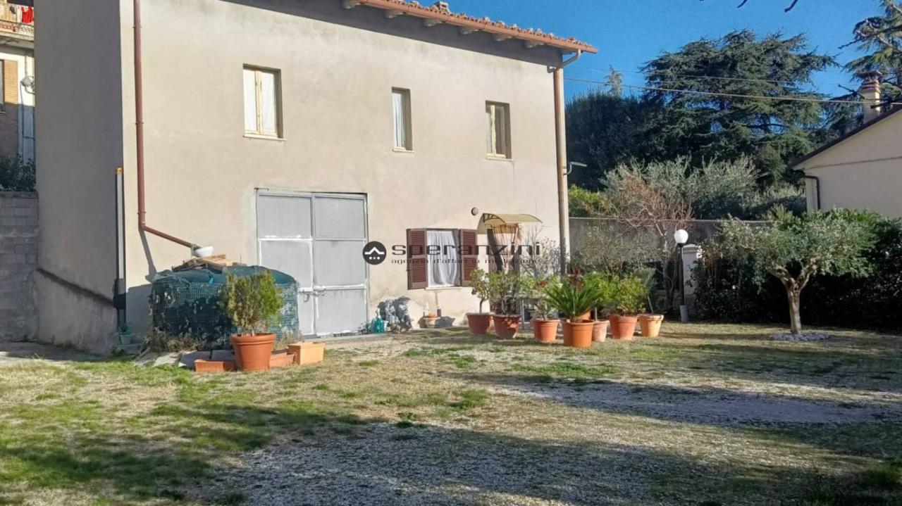 Vendita Quadrivani, Fossombrone foto