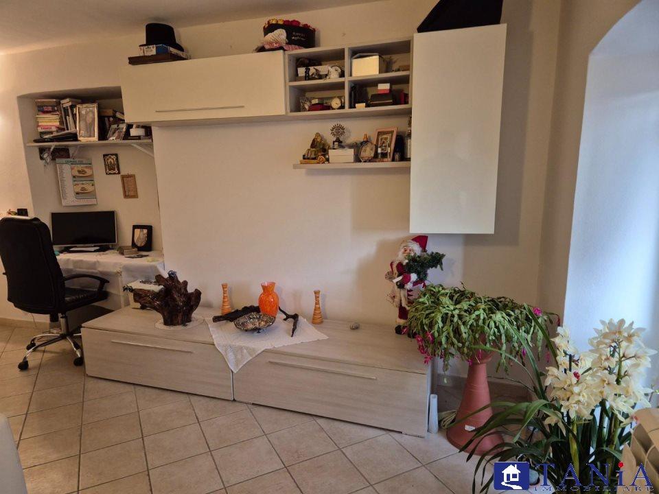 Vendita Trivani, Carrara foto