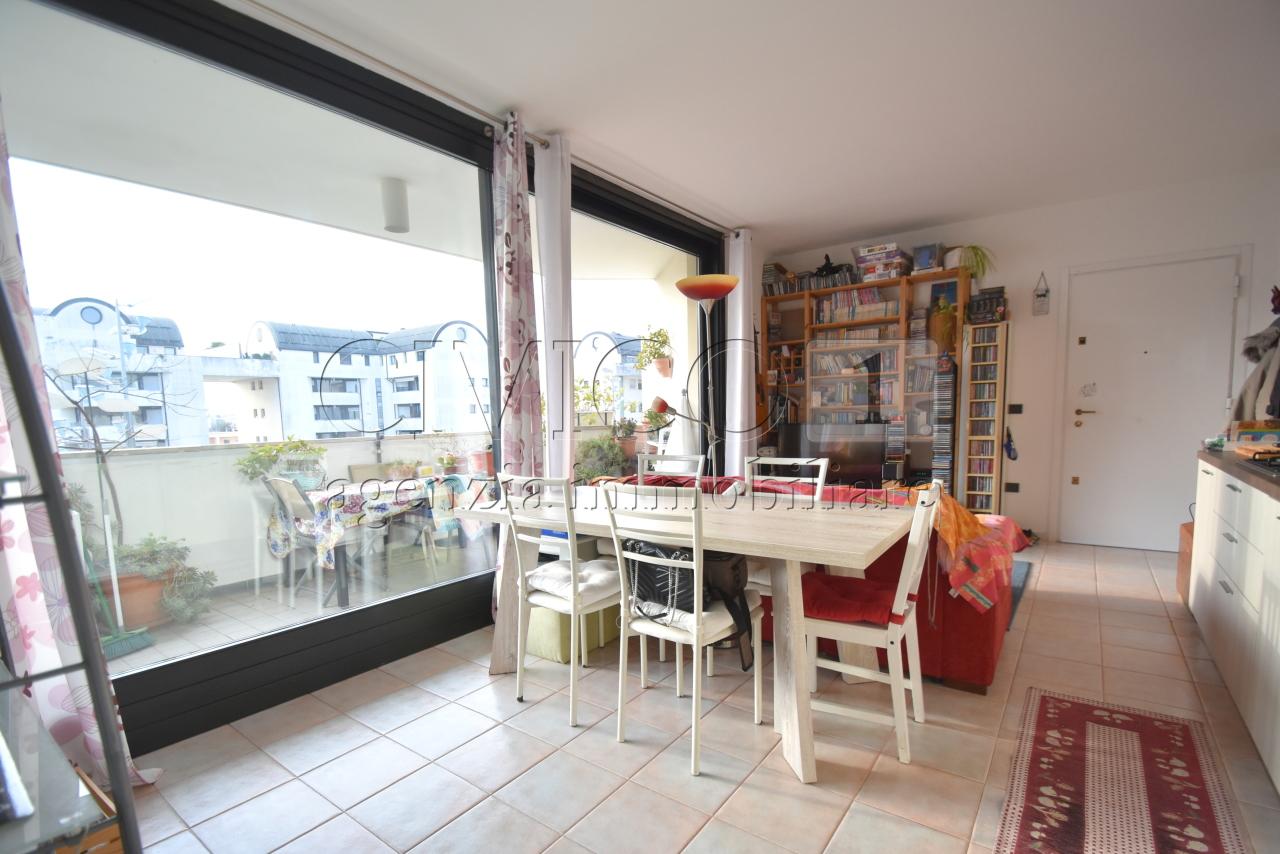 Sale Two rooms, Vicenza foto