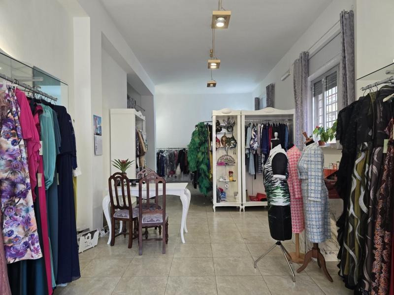 Affitto Locale commerciale, Lecce foto