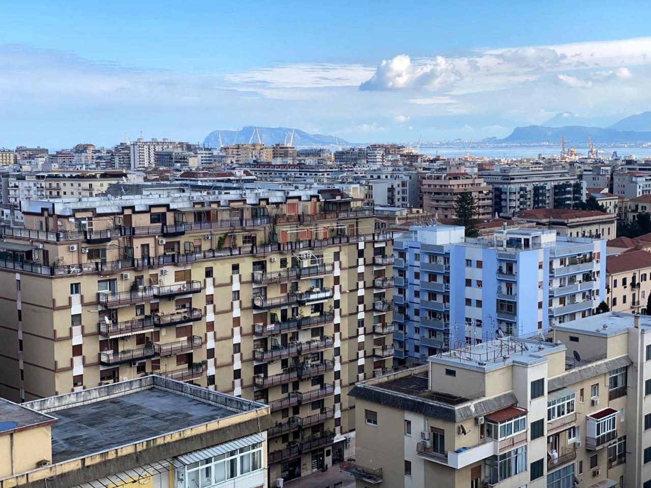Vendita Eptavani, Palermo foto