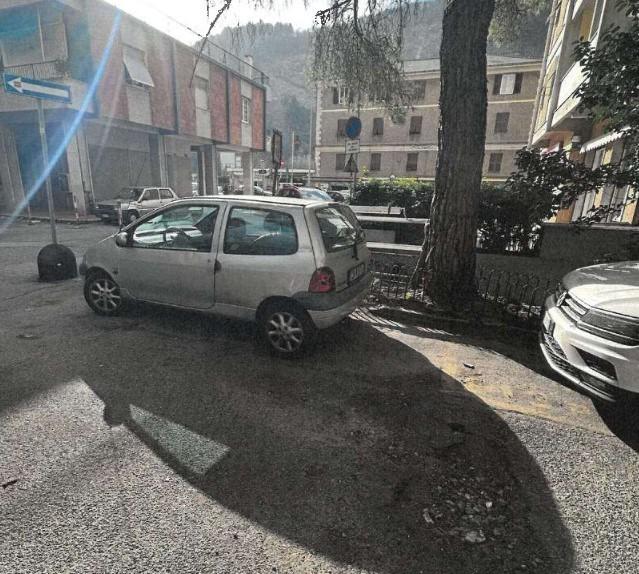 Vendita Monovano, Genova foto