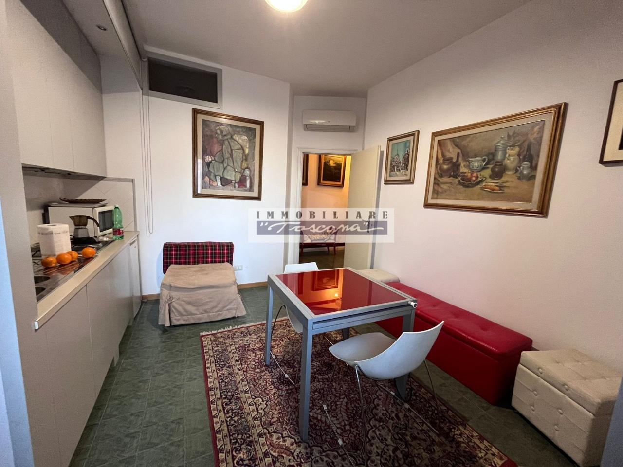 Vendita Quadrivani, Viareggio foto