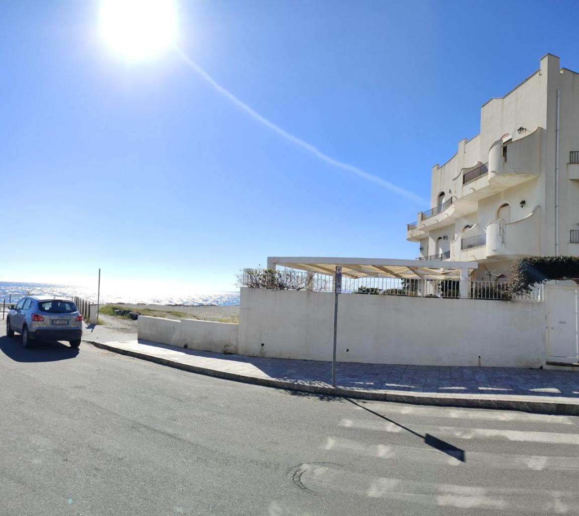 Vendita Bivani, Giardini-Naxos foto