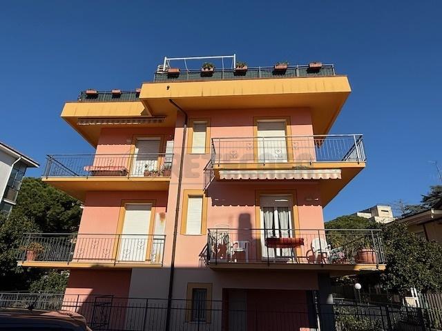 Vendita Quadrivani, Pietra Ligure foto