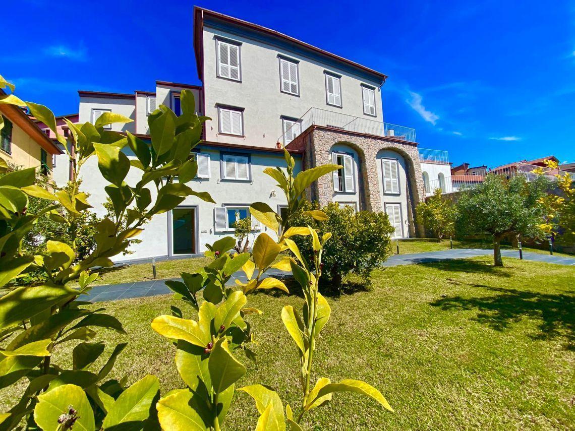 Vendita Quadrivani, La Spezia foto