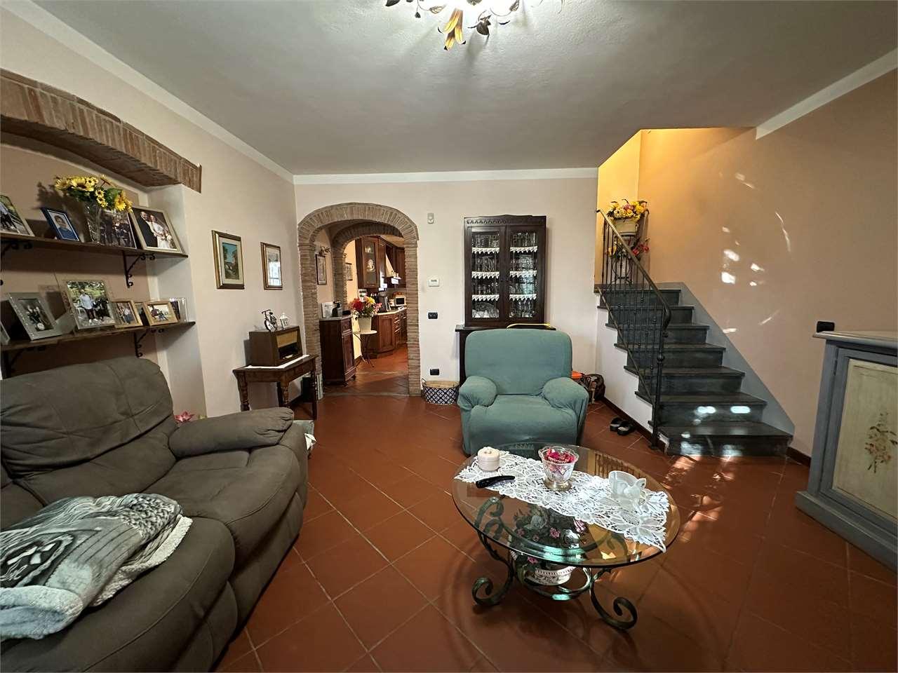 Sale vendita, Capannori foto