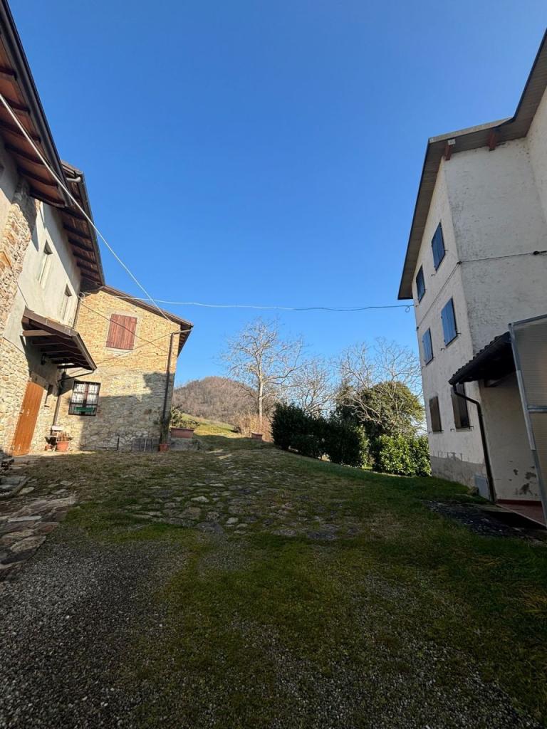 Vendita Pentavani, Fornovo di Taro foto