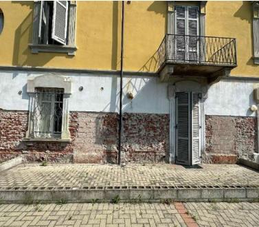 Vendita Esavani, Trino foto