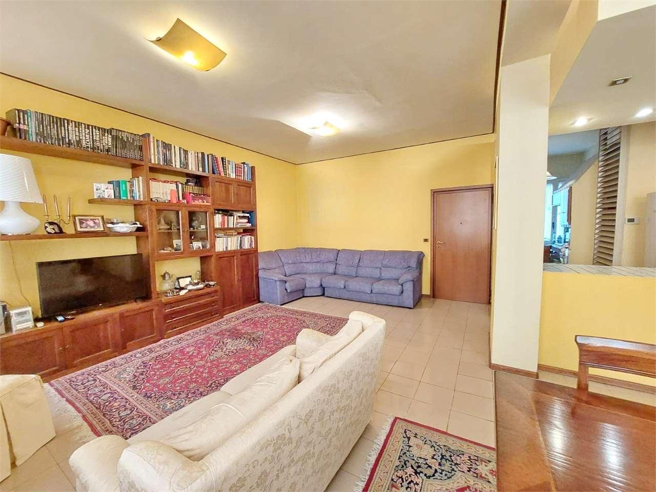 Vendita vendita, Modena foto