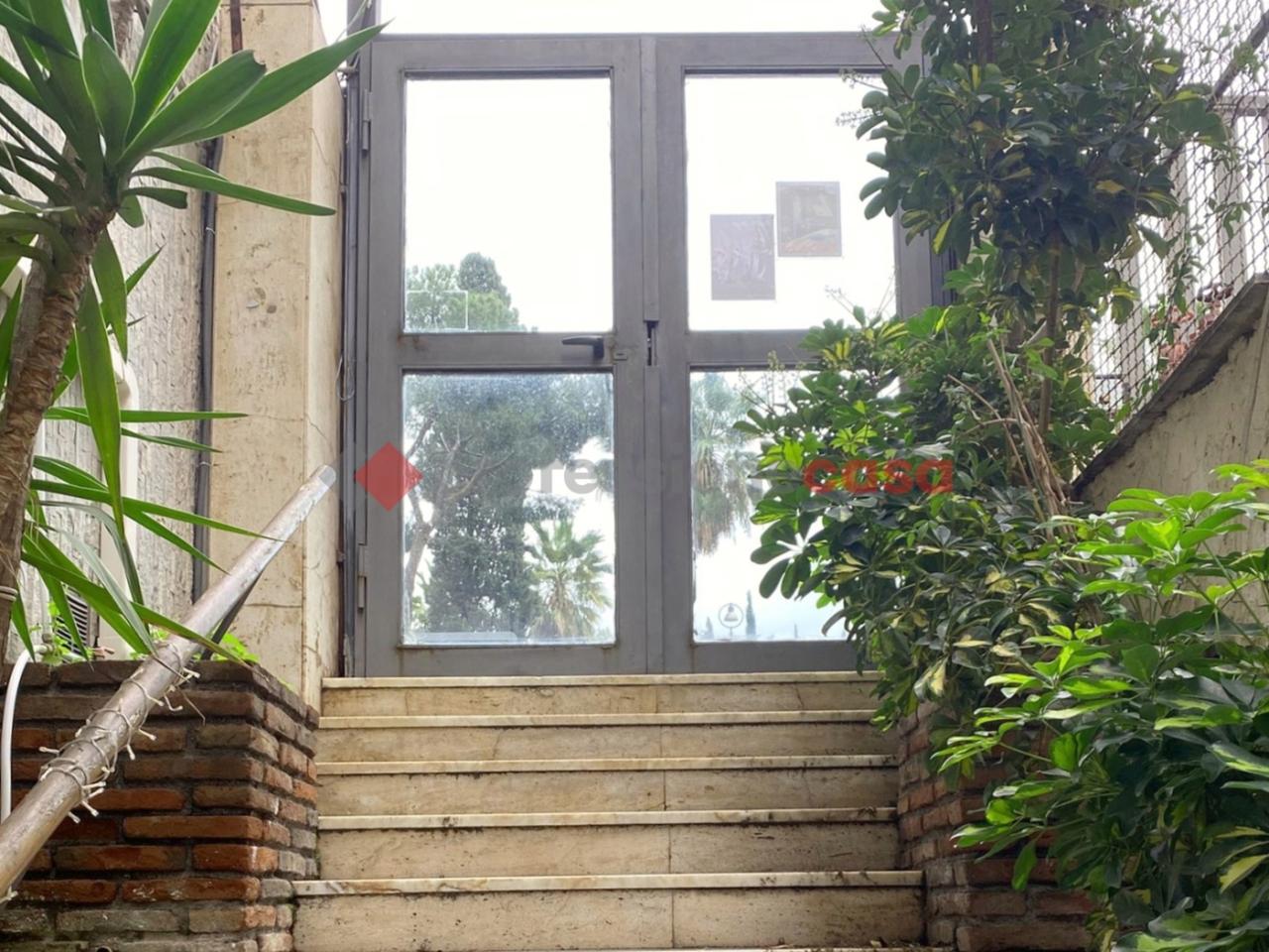 Vendita Magazzino, Catania foto