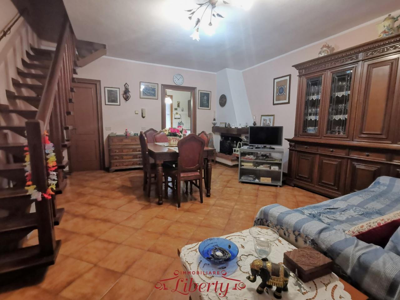 Vendita Pentavani, Viareggio foto