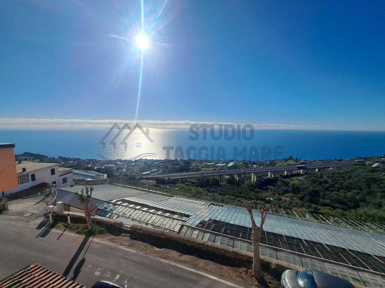 Vendita Quadrivani, Costarainera foto