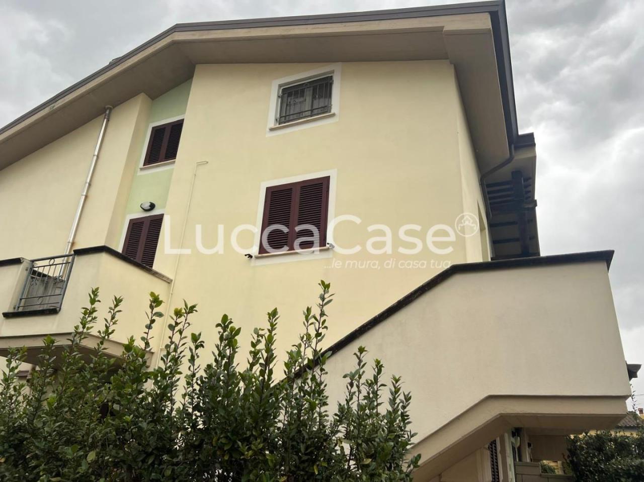 Vendita Appartamento, Lucca foto