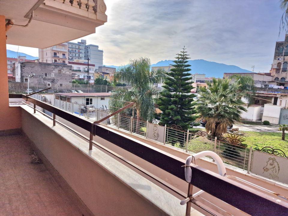 Vendita Quadrivani, Torre Annunziata foto