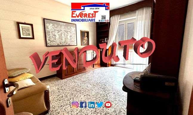 Vendita vendita, Busto Arsizio foto