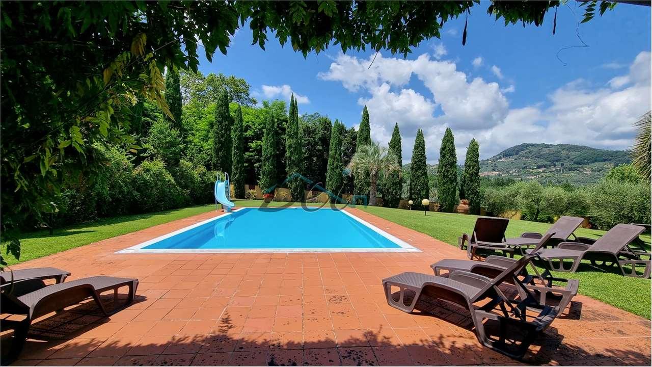 Vendita vendita, Lucca foto