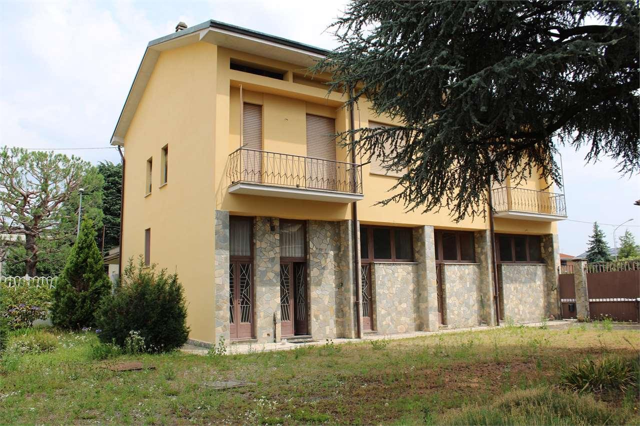 Vendita vendita, Busto Arsizio foto
