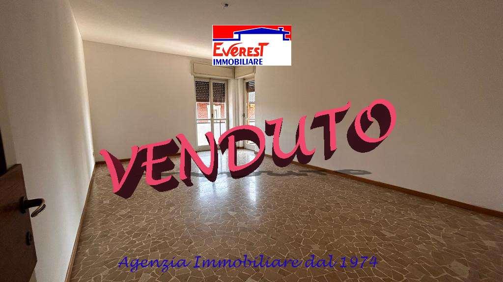 Vendita vendita, Busto Arsizio foto