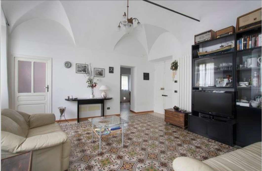 Vendita vendita, Laigueglia foto