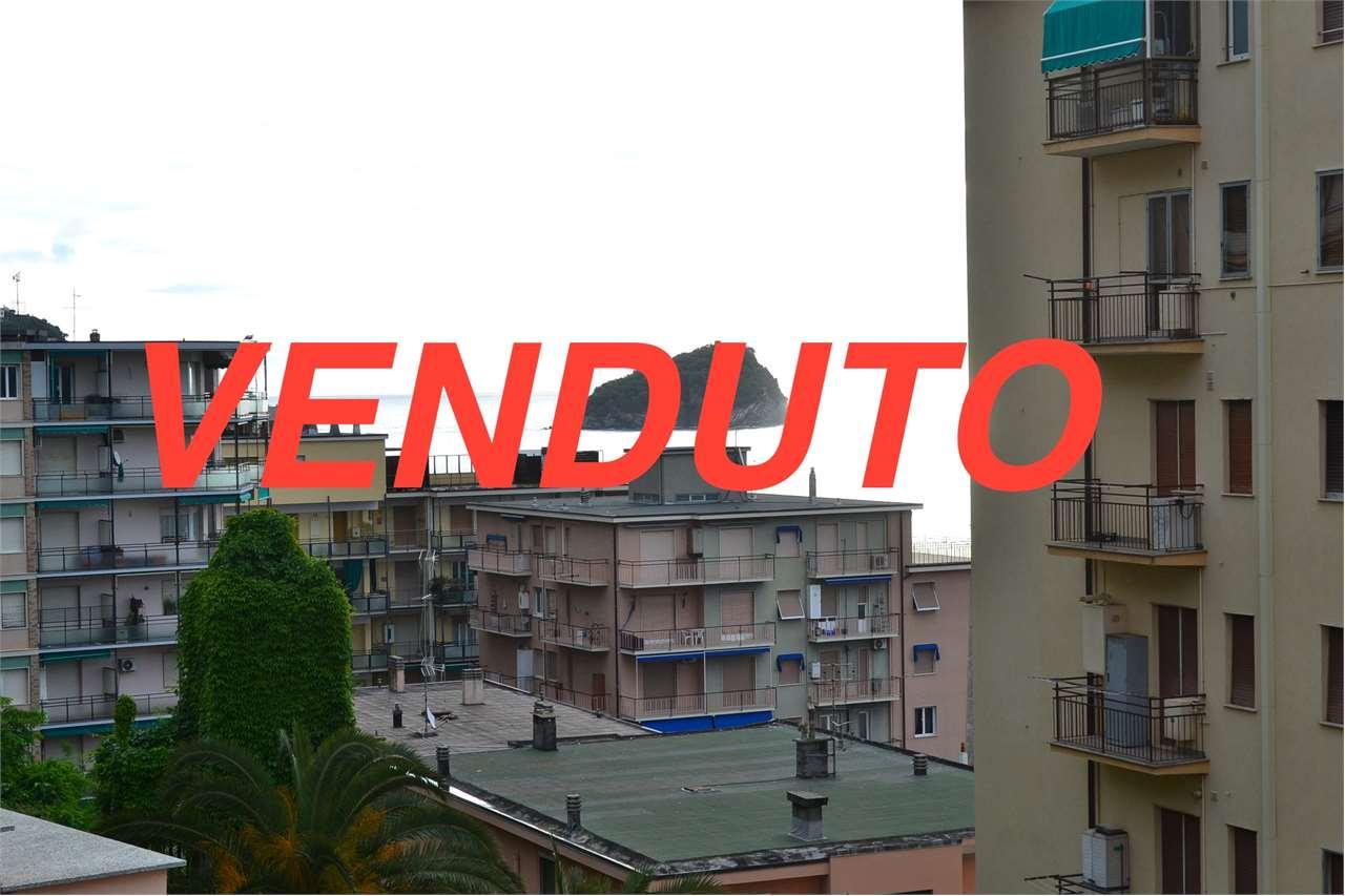 Vendita vendita, Spotorno foto