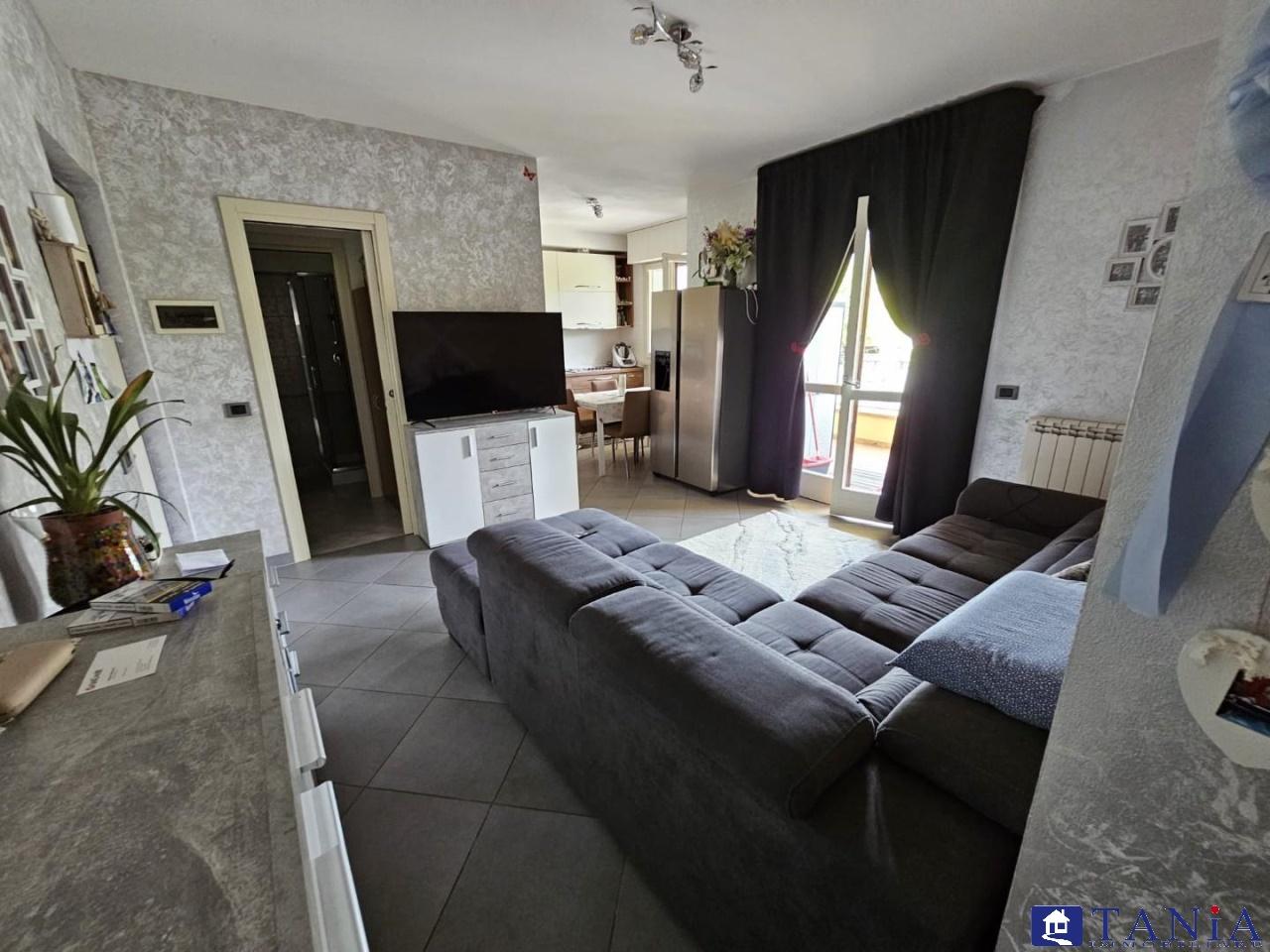 Vendita Quadrivani, Carrara foto