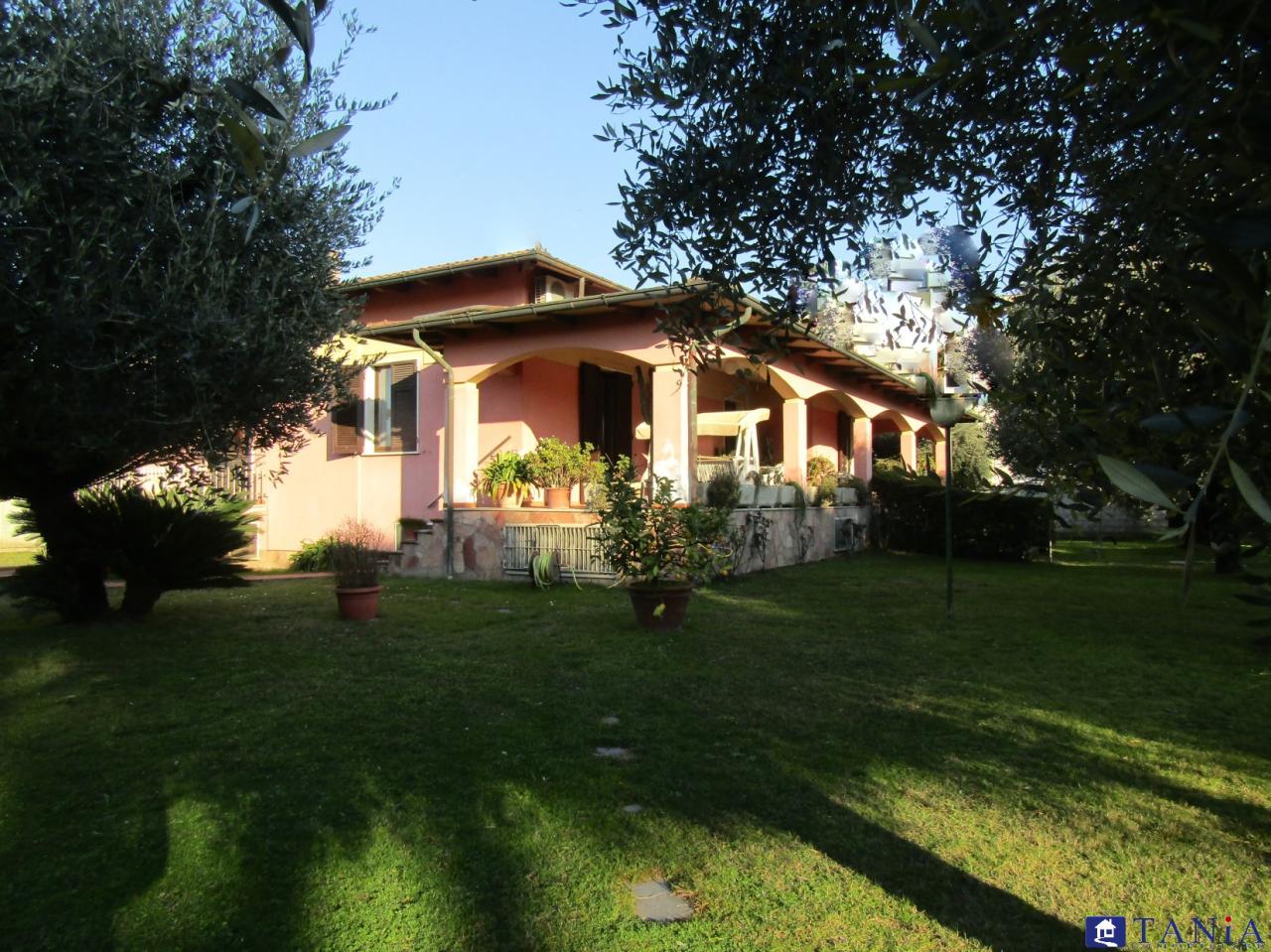 Vendita Pentavani, Carrara foto