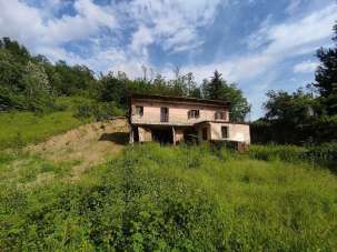 Vendita Casa Indipendente, Azzano d'Asti Vendita Casa Indipendente, Azzano d'Asti