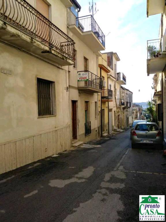 Vendita Casa Indipendente, Giarratana foto