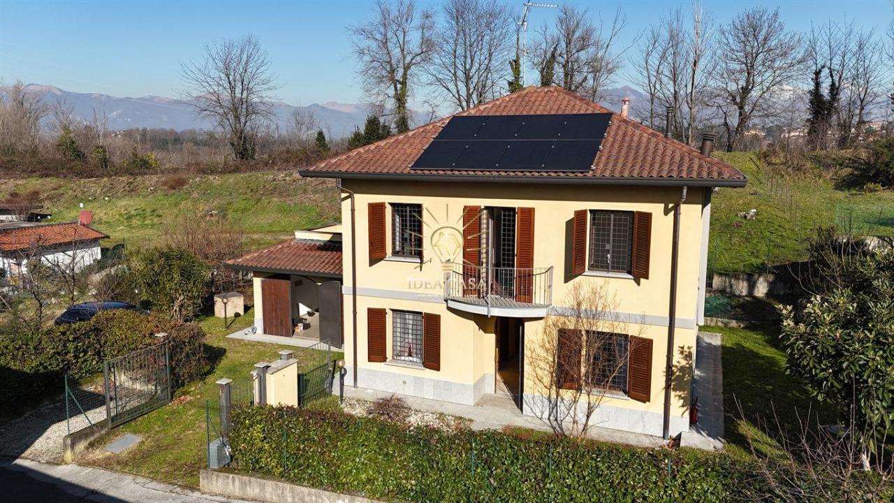 Vendita Villa, Cassago Brianza foto