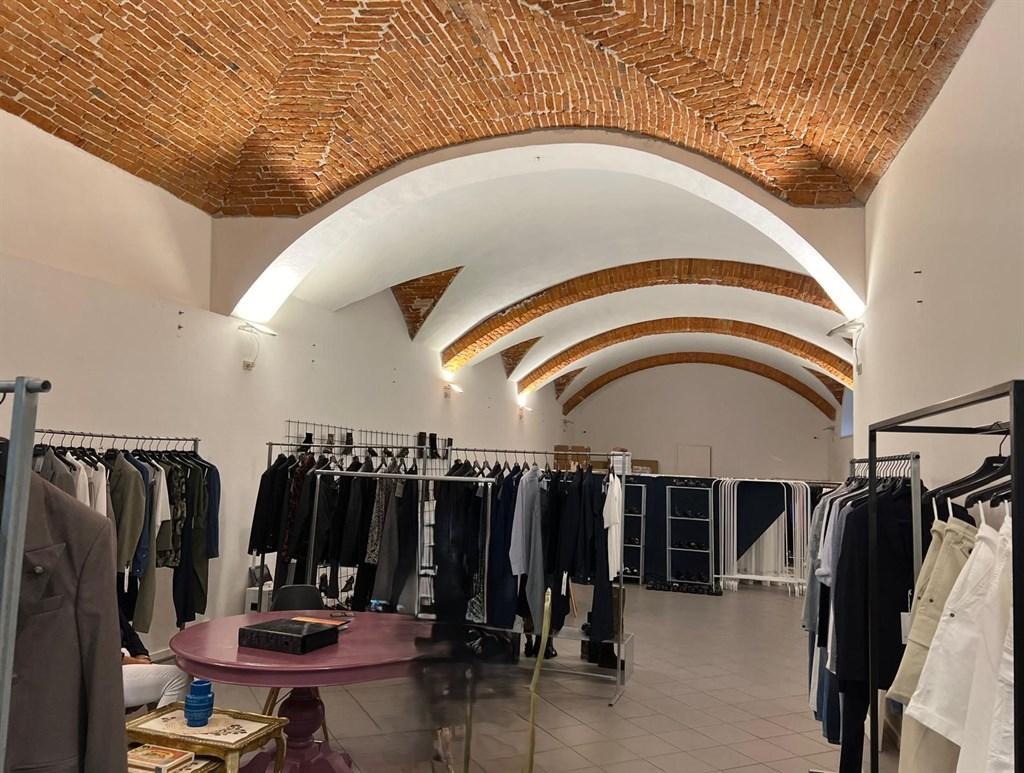 Affitto Attività Commerciale, Asti foto