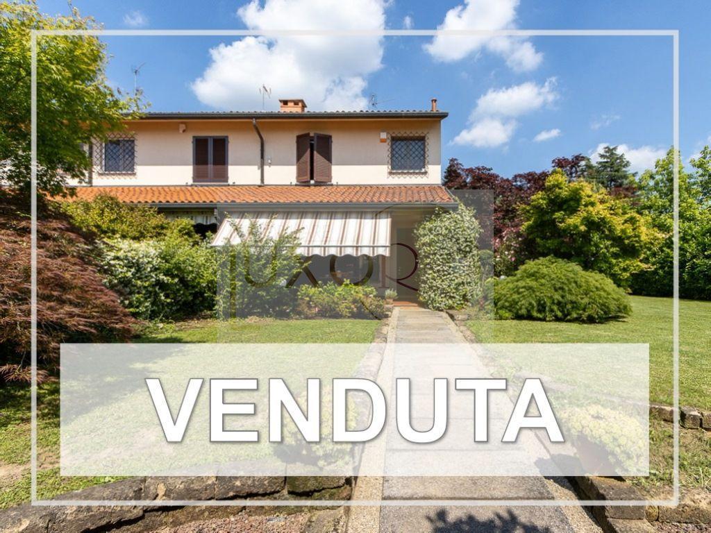 Vendita Villa a schiera, Casatenovo foto