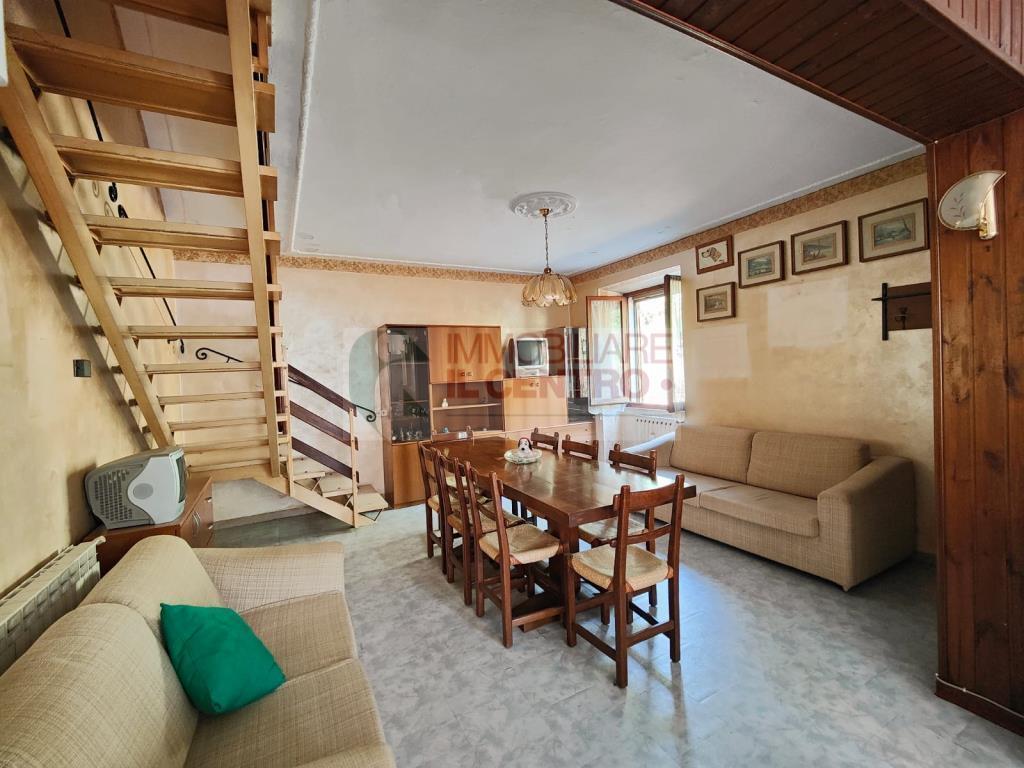 Vendita Casa Semindipendente, Luni foto