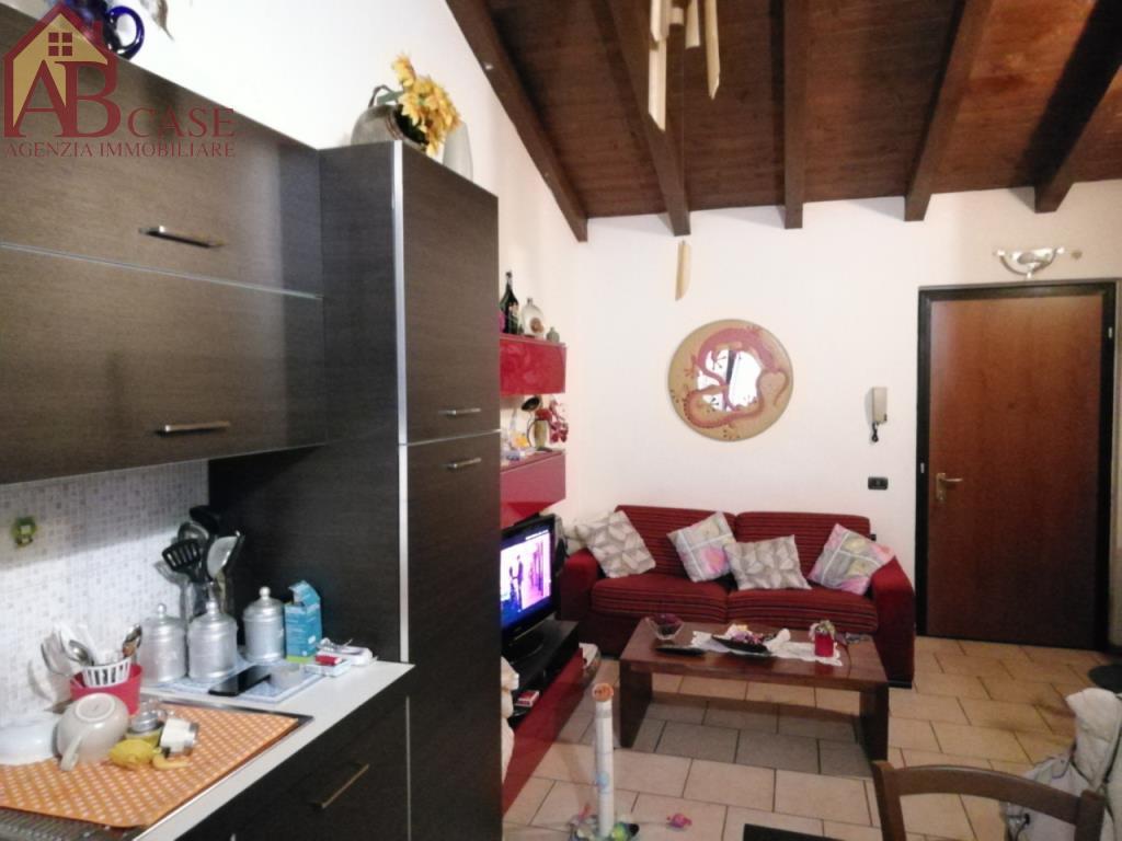 Vendita Appartamento, Gambolo foto