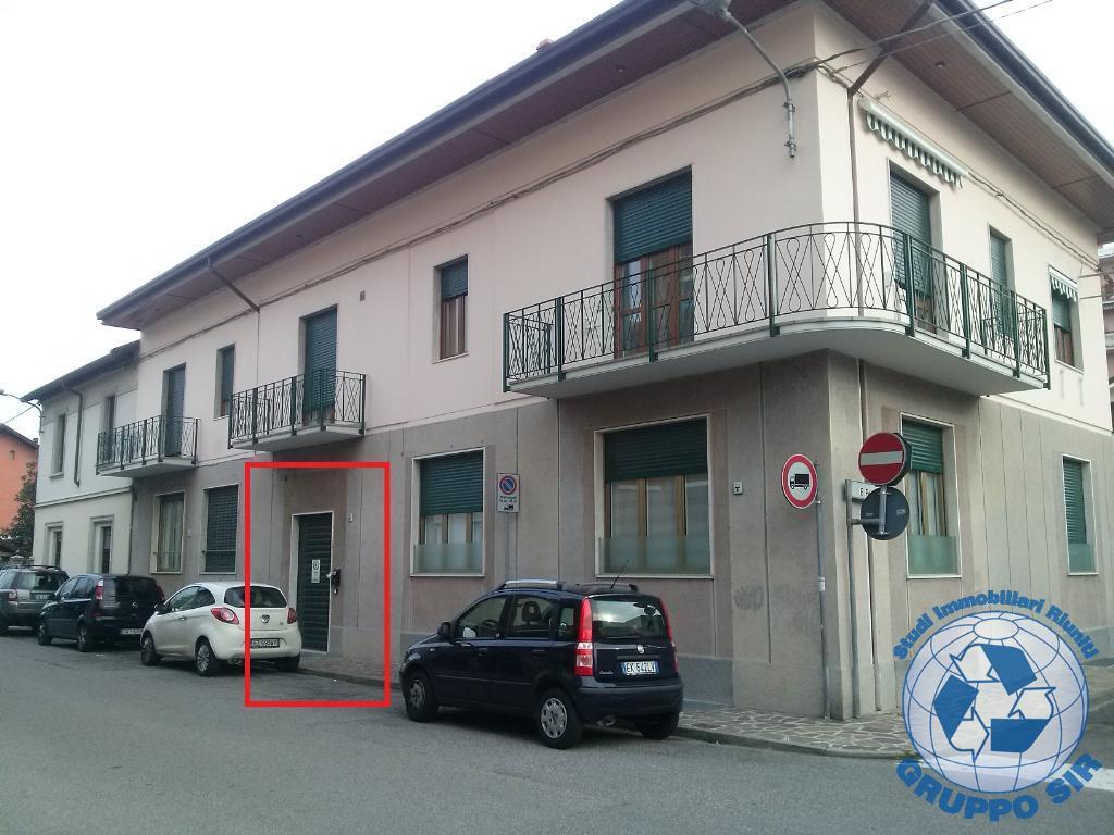 Affitto Negozio, Monza foto