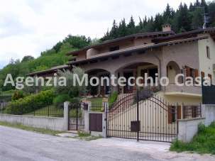 Vendita Villa bifamiliare, Montecalvo in Foglia Vendita Villa bifamiliare, Montecalvo in Foglia
