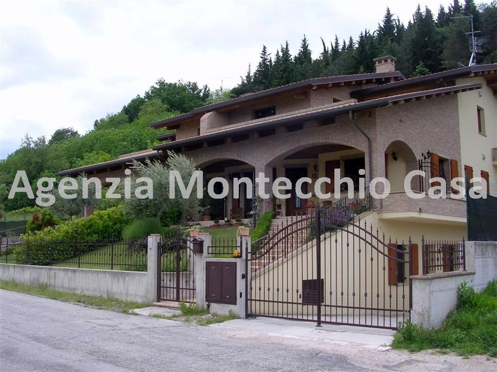 Vendita Villa bifamiliare, Montecalvo in Foglia foto
