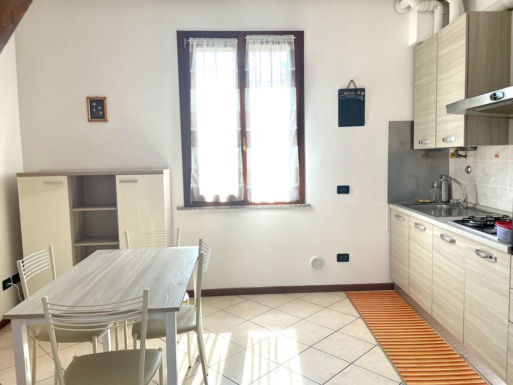 Vendita Appartamento, Azzate foto