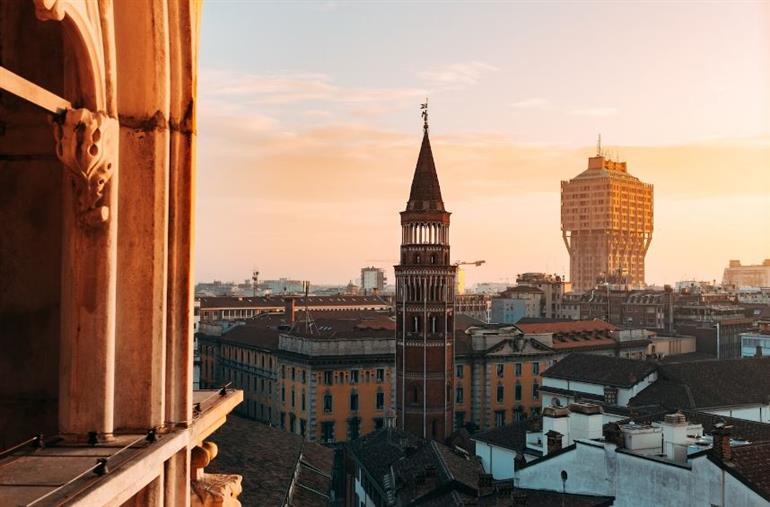 Vendita STABILE, Milano foto
