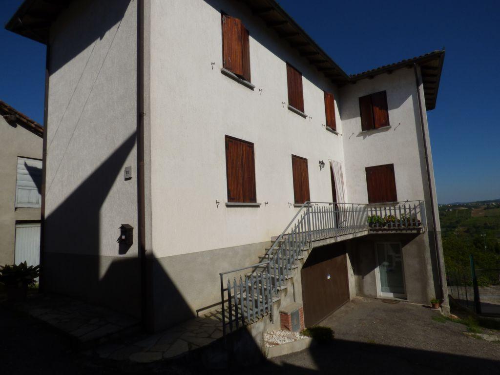 Vendita Pentavani, Rovescala foto