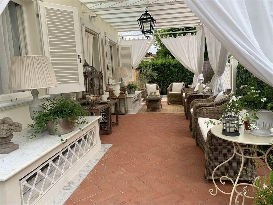 Vendita Multivani, Pietrasanta foto