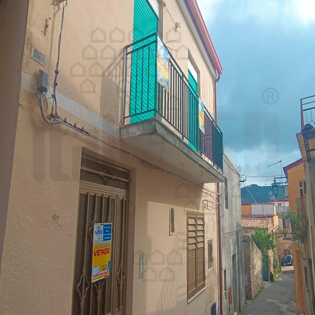 Vendita Eptavani, Messina foto