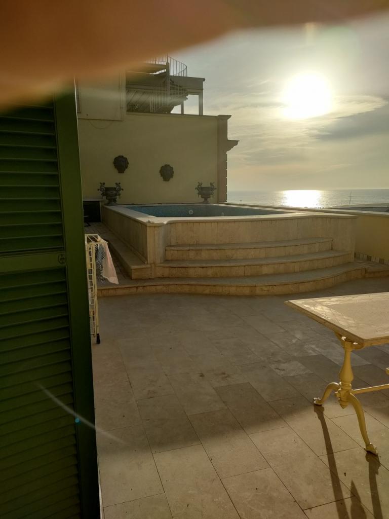 Vendita Multivani, Viareggio foto