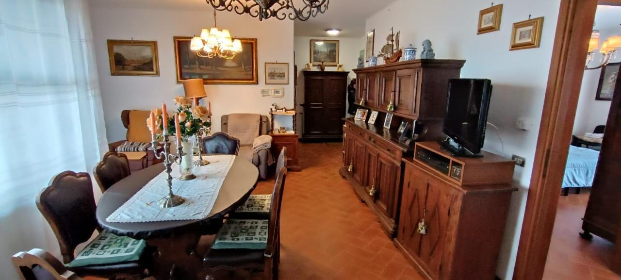 Vendita Quadrivani, Viareggio foto