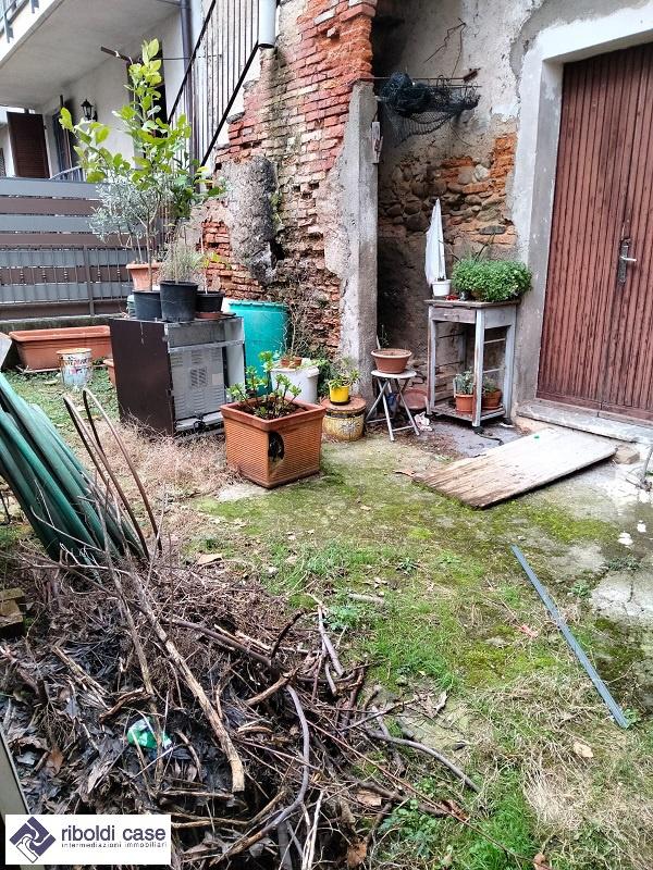Vendita Trivani, Giussano foto