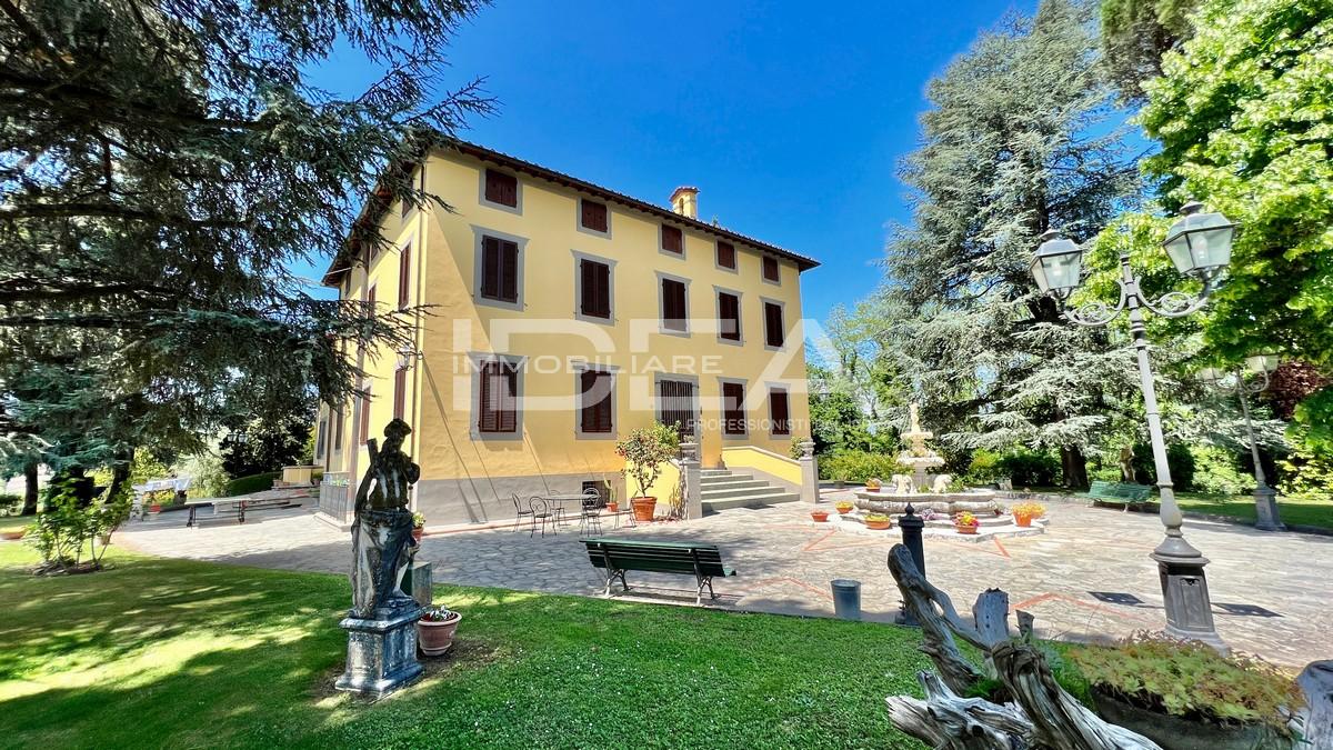 Vendita Multivani, Lucca foto